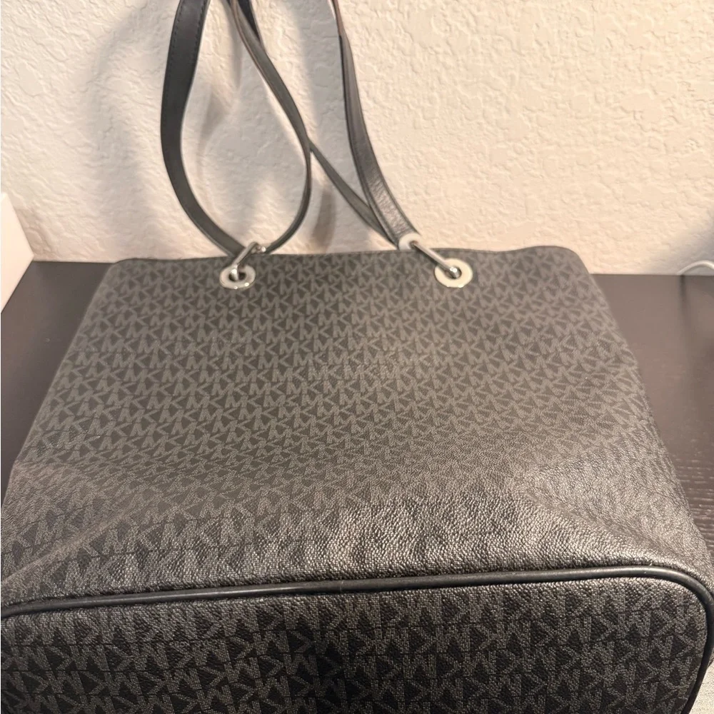 Michael Kors Gray Signature Tote - Picture 4 of 11